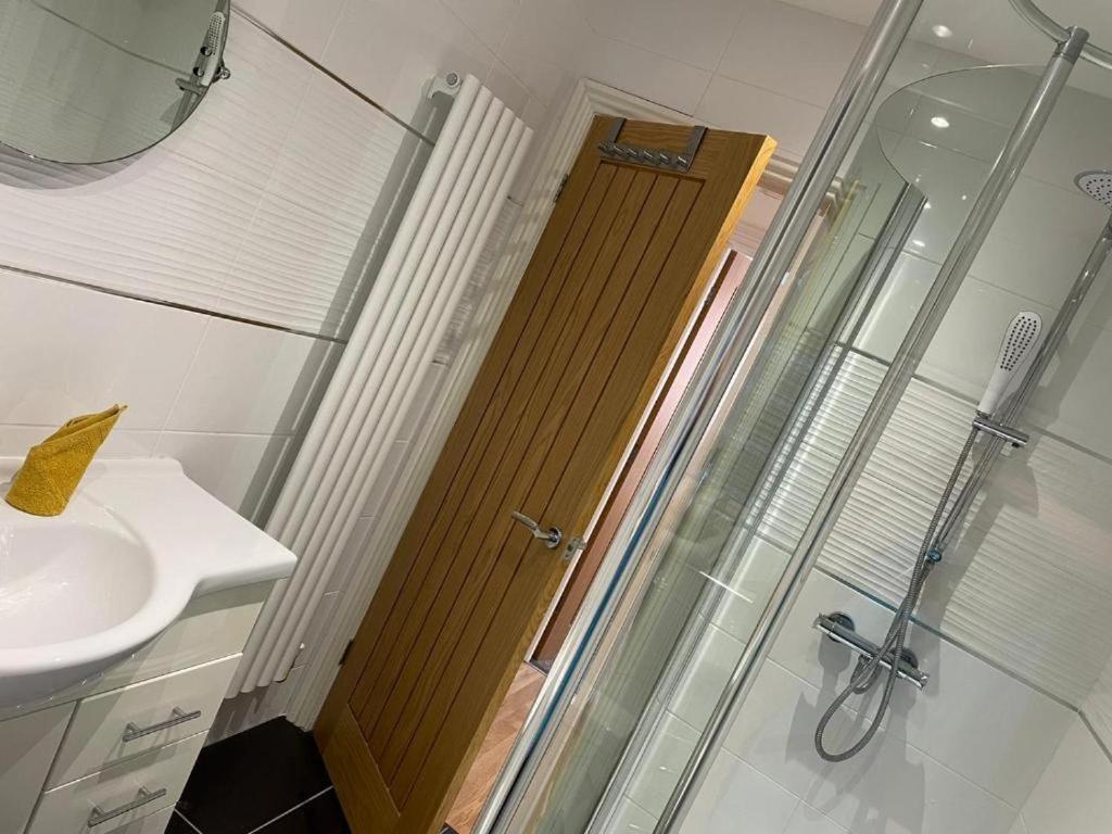 Central Hull Spacious Apartment H3 Kingston upon Hull Esterno foto